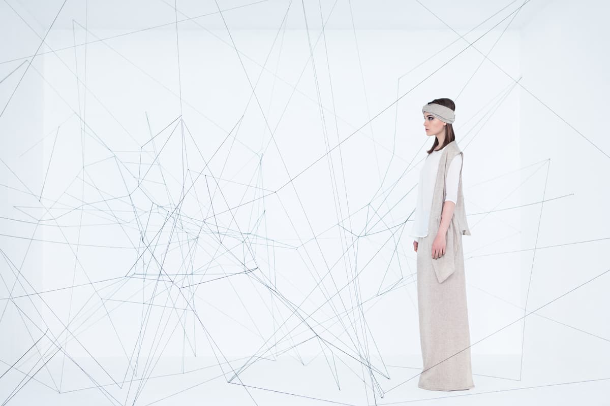 Manikó Lookbook 线条的故事 | YF时尚解析