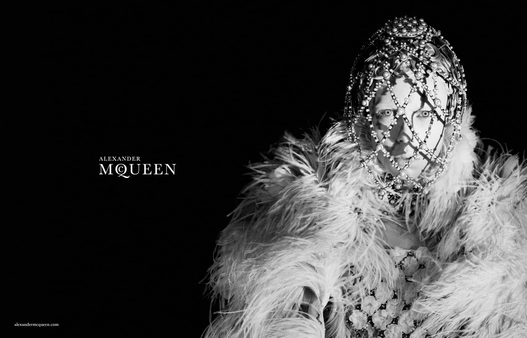 2013 2013 夏季广告大片宣传图，极简主义视觉设计