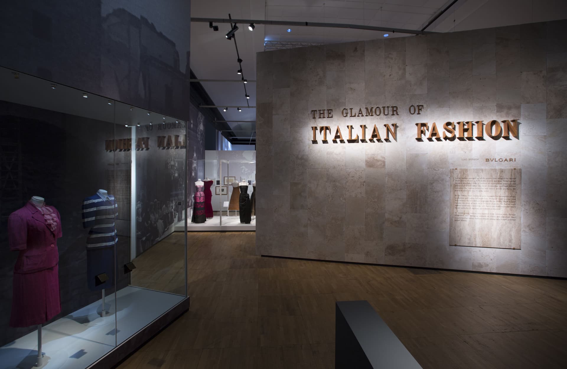 V&A展览: 意大利时尚魅力 1945-2014 展览现场图，全球艺术展