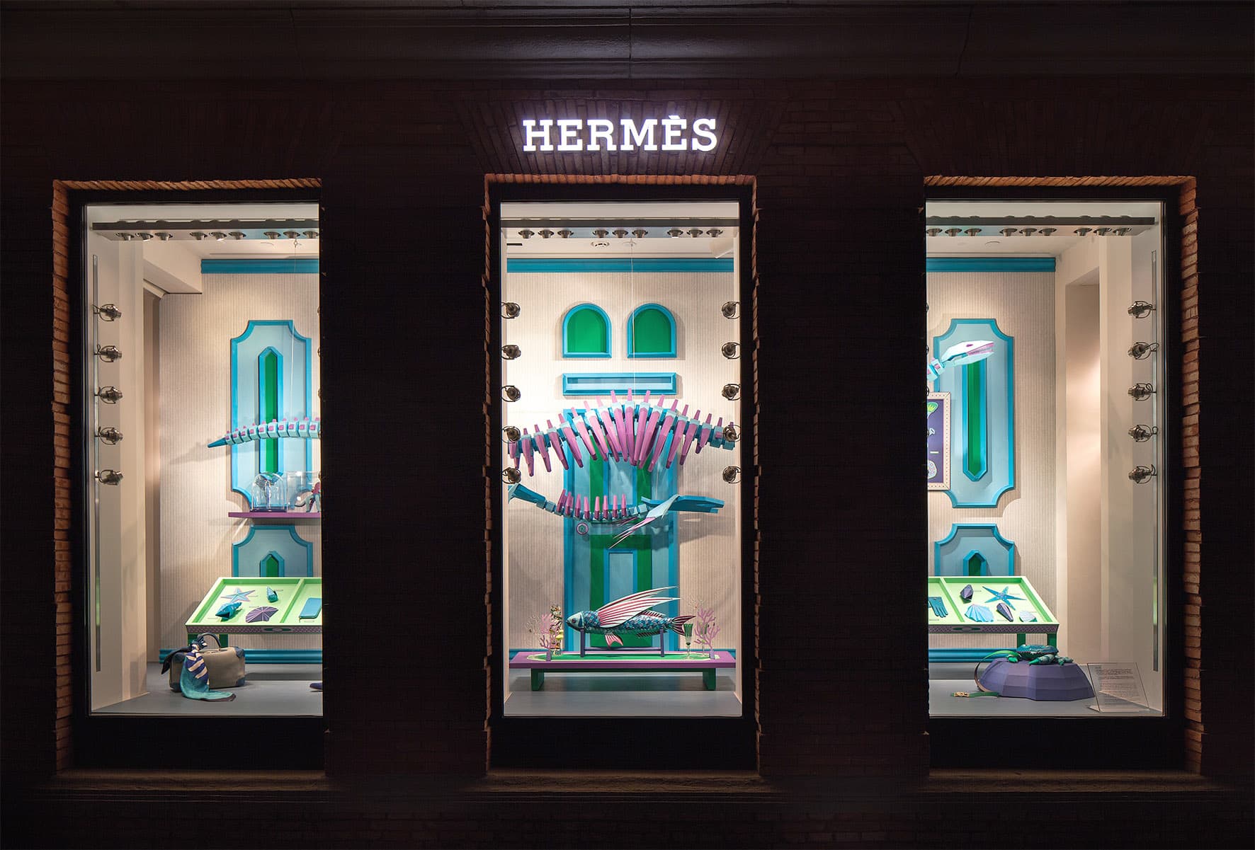 Hermes x Zim&Zou 上海店橱窗秀：Museum of Supernatural History | YF时尚解析