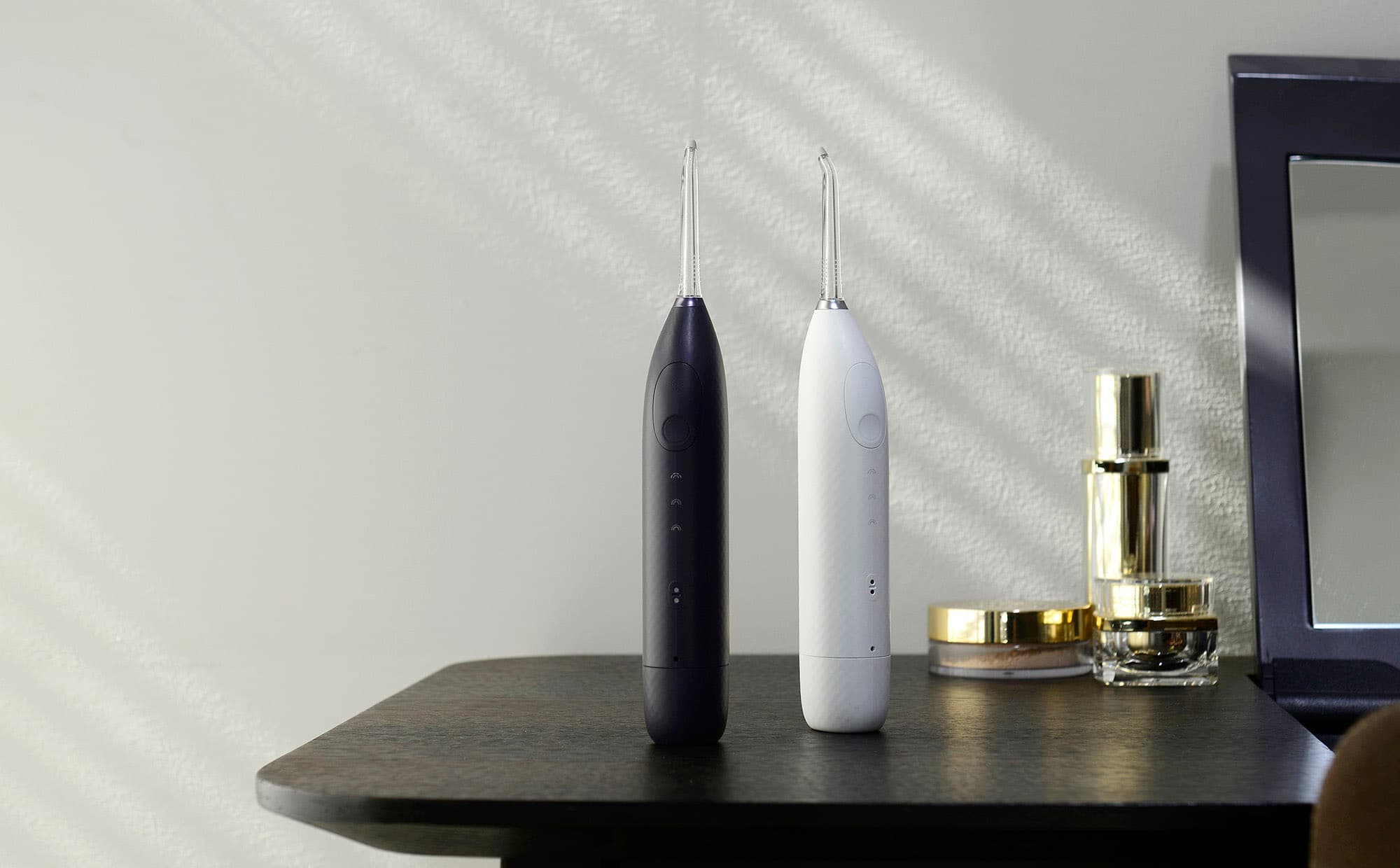 Oclean W1便携式空气动力冲牙器