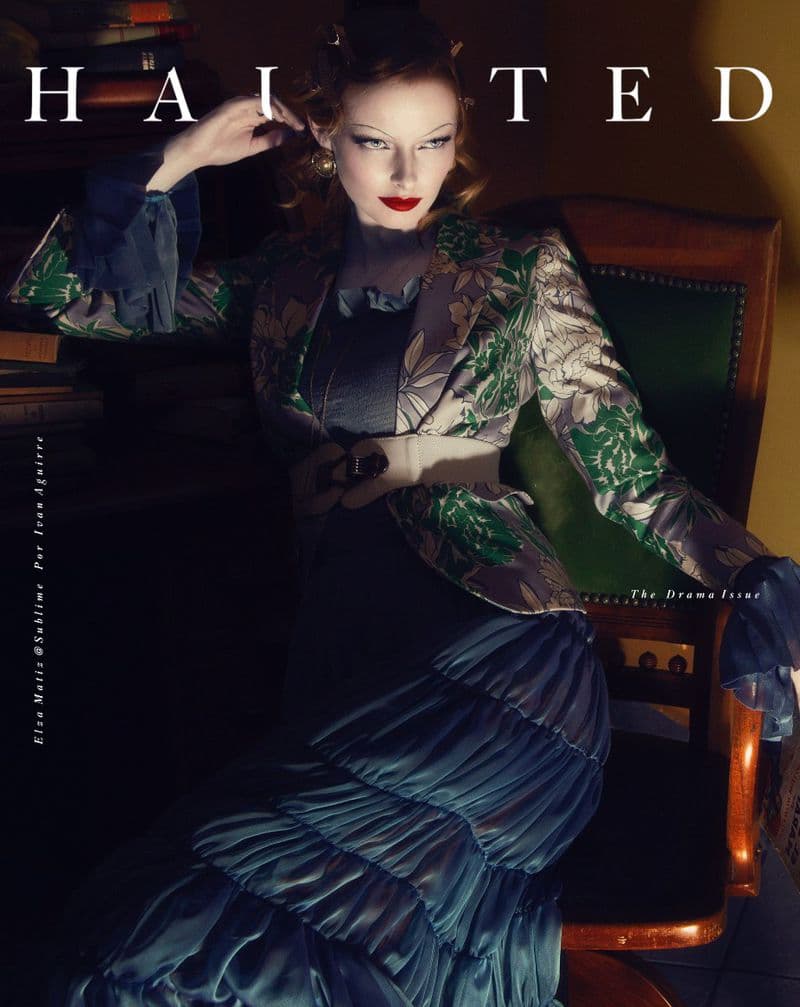 Haunted Magazine December 2021 时尚杂志封面，摄影师作品展示