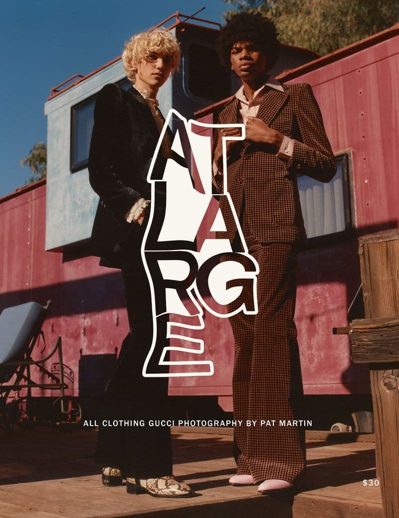 At Large Magazine 17 Spring 2022 时尚杂志封面，摄影师作品展示