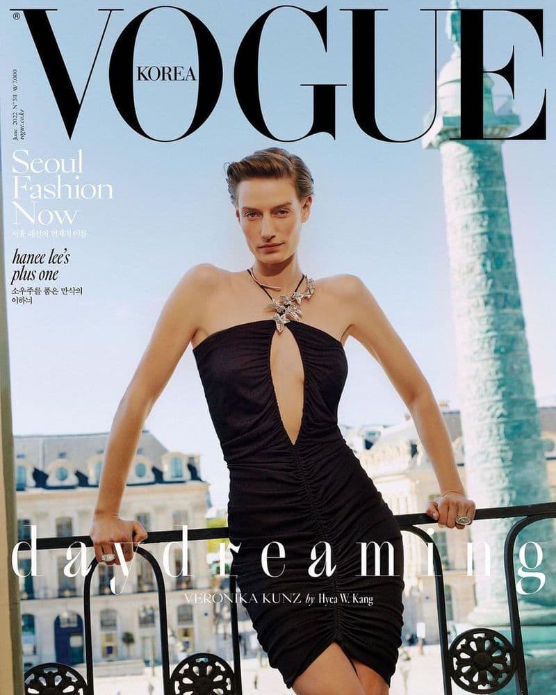 Vogue Korea June 2022 时尚杂志封面，摄影师作品展示