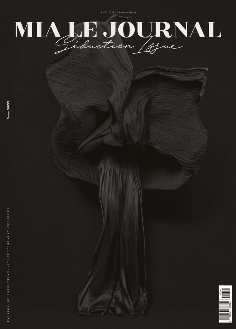 Mia Le Journal PLEASE DON’T SMILE 时尚杂志封面，摄影师作品展示