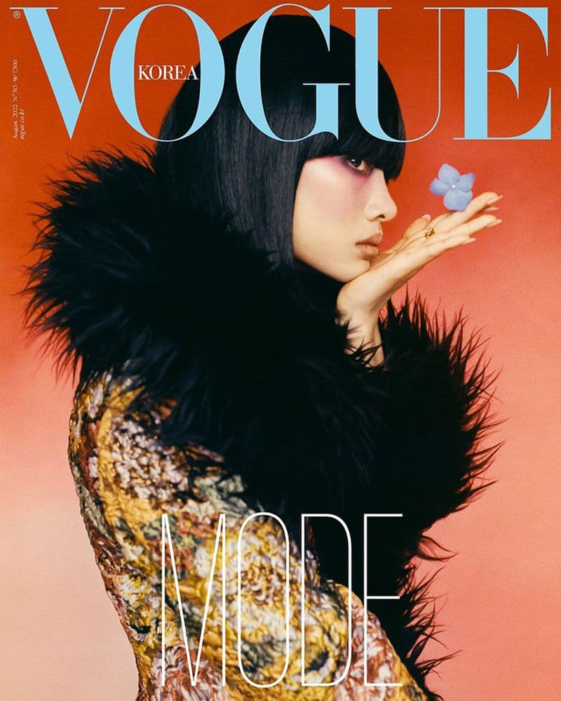 Vogue Korea August 2022 时尚杂志封面，摄影师作品展示