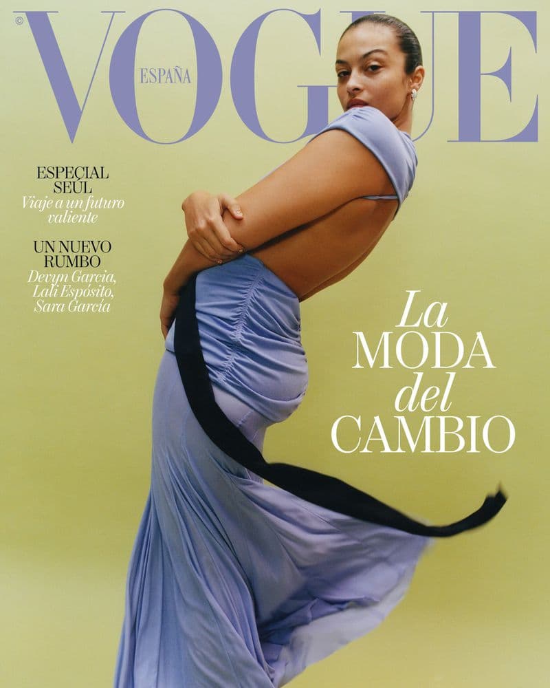Vogue España March 2023 时尚杂志封面，摄影师作品展示