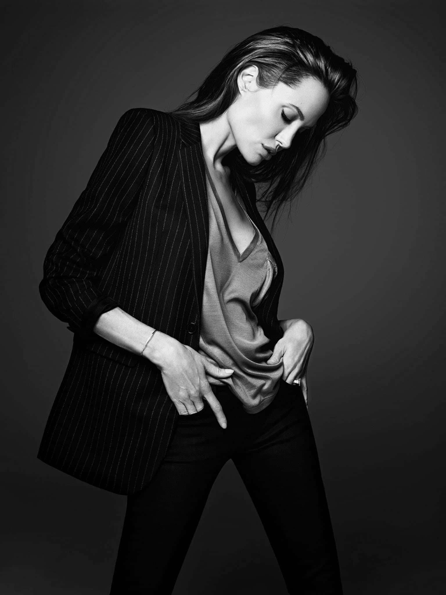 Angelina Jolie by Hedi Slimane at ELLE US June 2014 | YF时尚解析
