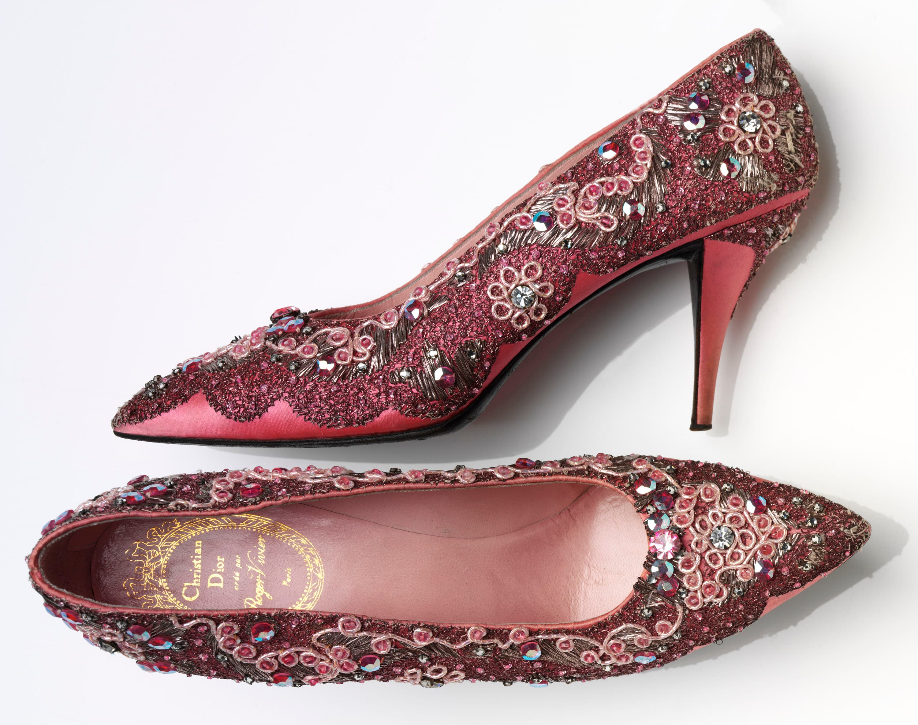 V&A 高跟鞋历史展: Pleasure and Pain 痛并快乐着 展览现场图,英国艺术展