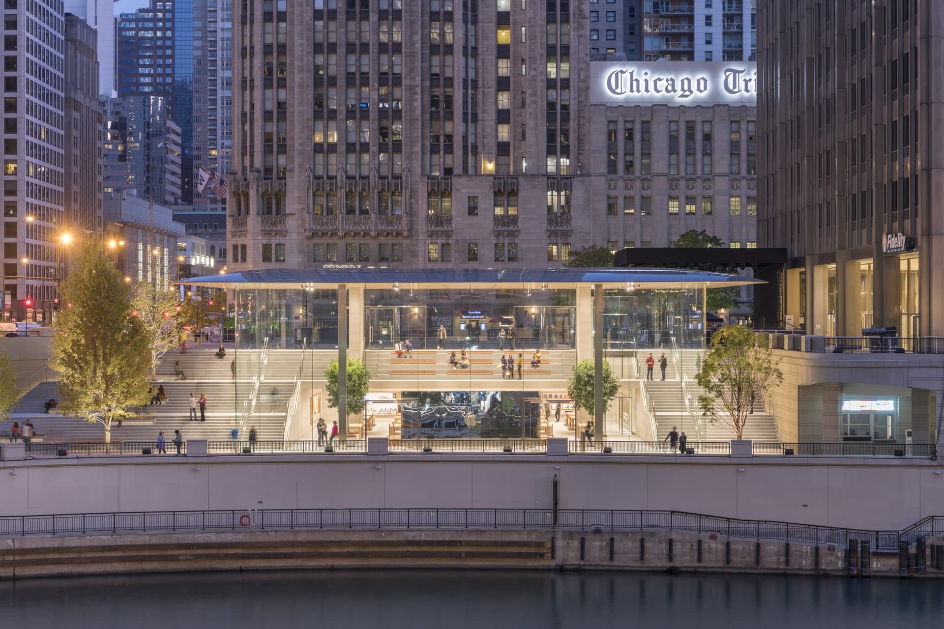 芝加哥密歇根大道苹果专卖店 by Foster + Partners | YF时尚解析