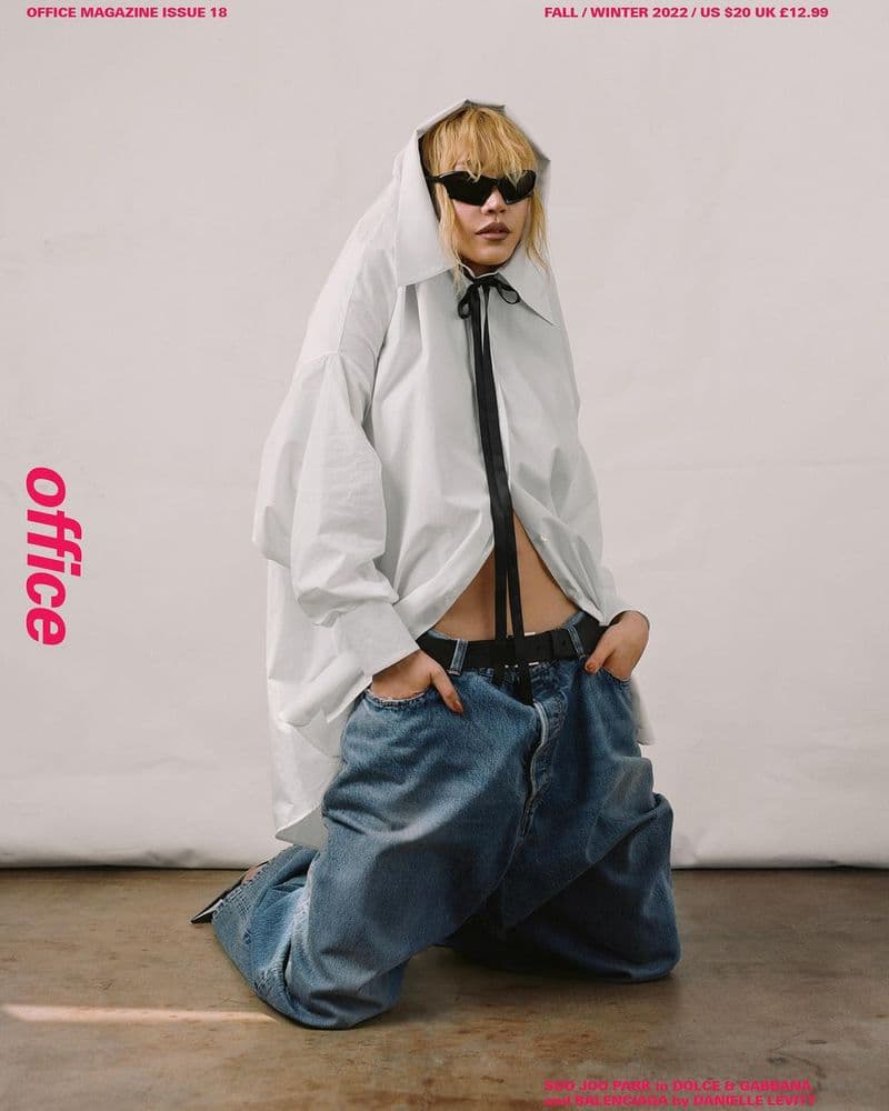 Office Magazine Issue 18 Fall/Winter 2022 时尚杂志封面,摄影师作品展示