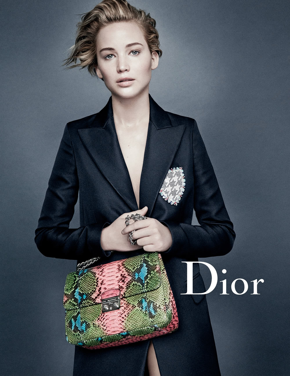 jennifer-lawrence-miss-dior-4