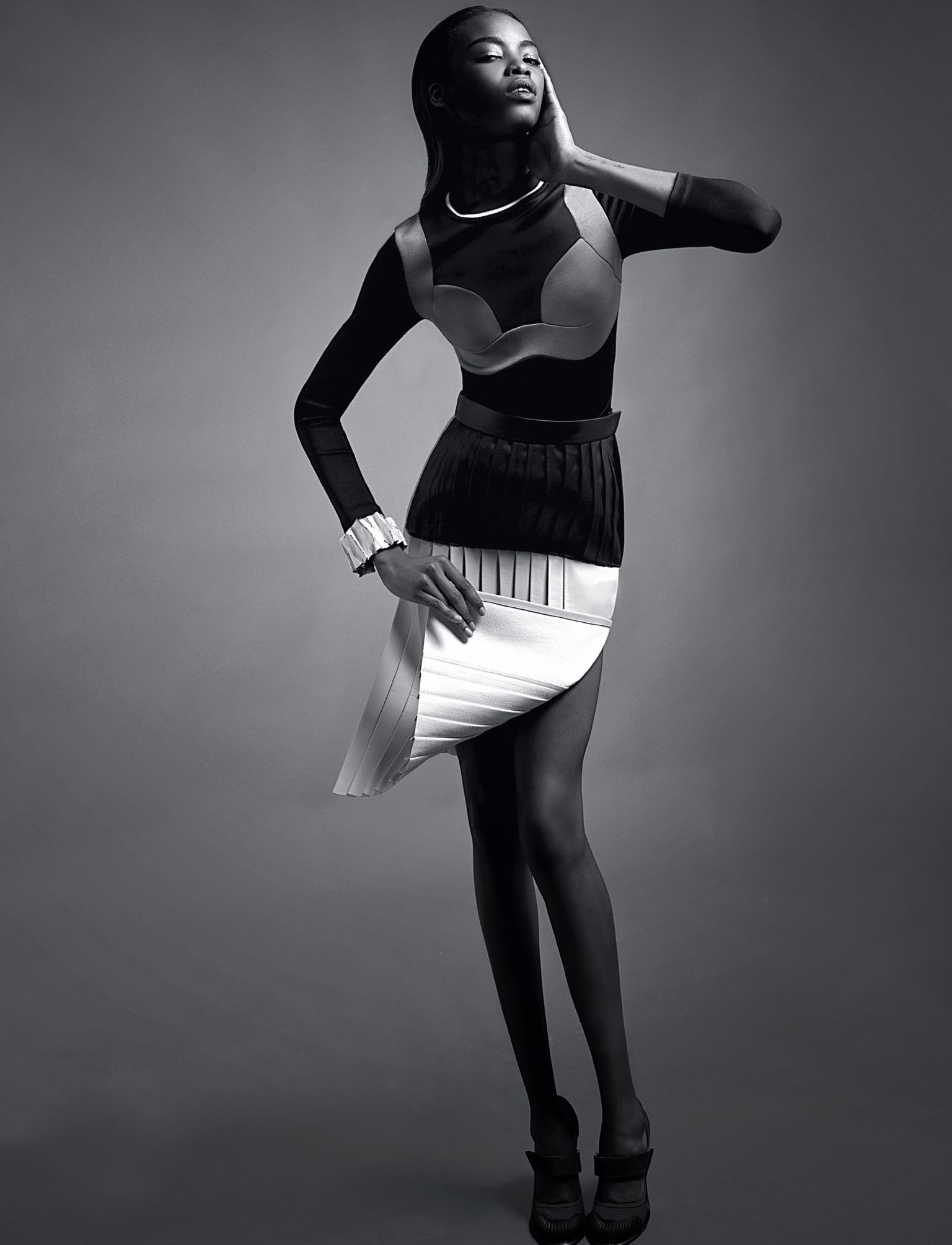maria-borges-by-rui-aguiar-for-vogue-portugal-april-2014