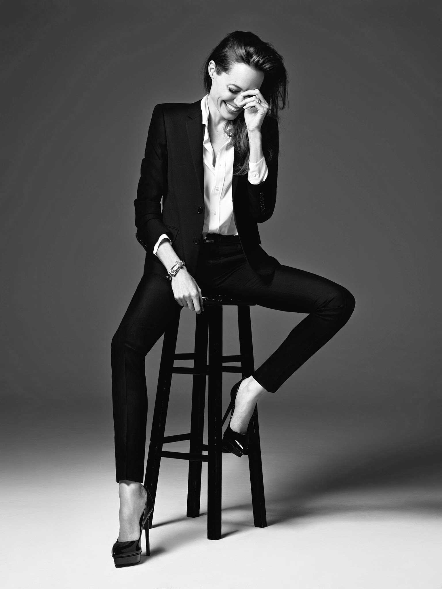 angelina-jolie-by-hedi-slimane-for-elle-us-june-2014-2