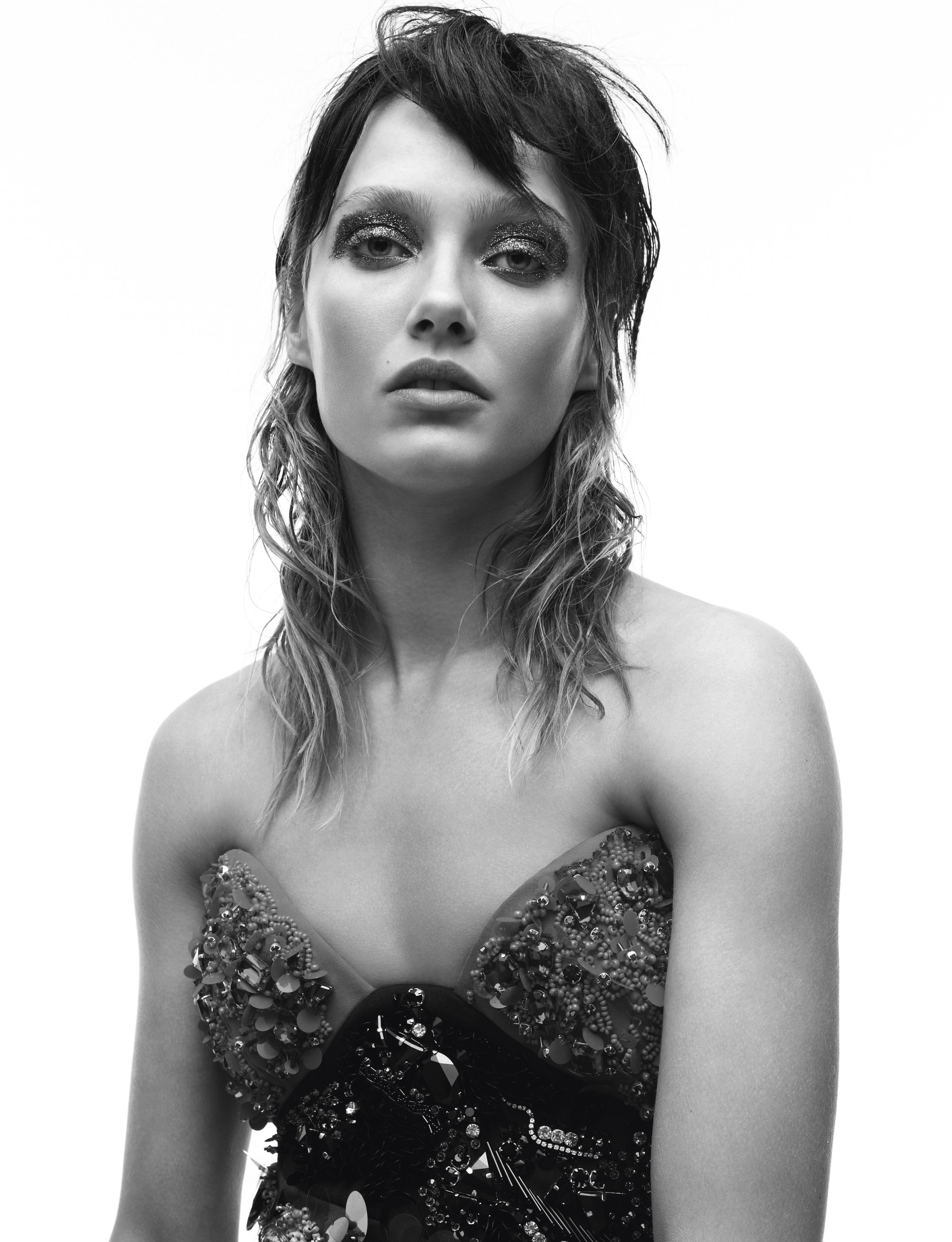 karmen-pedaru-by-amy-troost-for-i-d-magazine-spring-2014-6