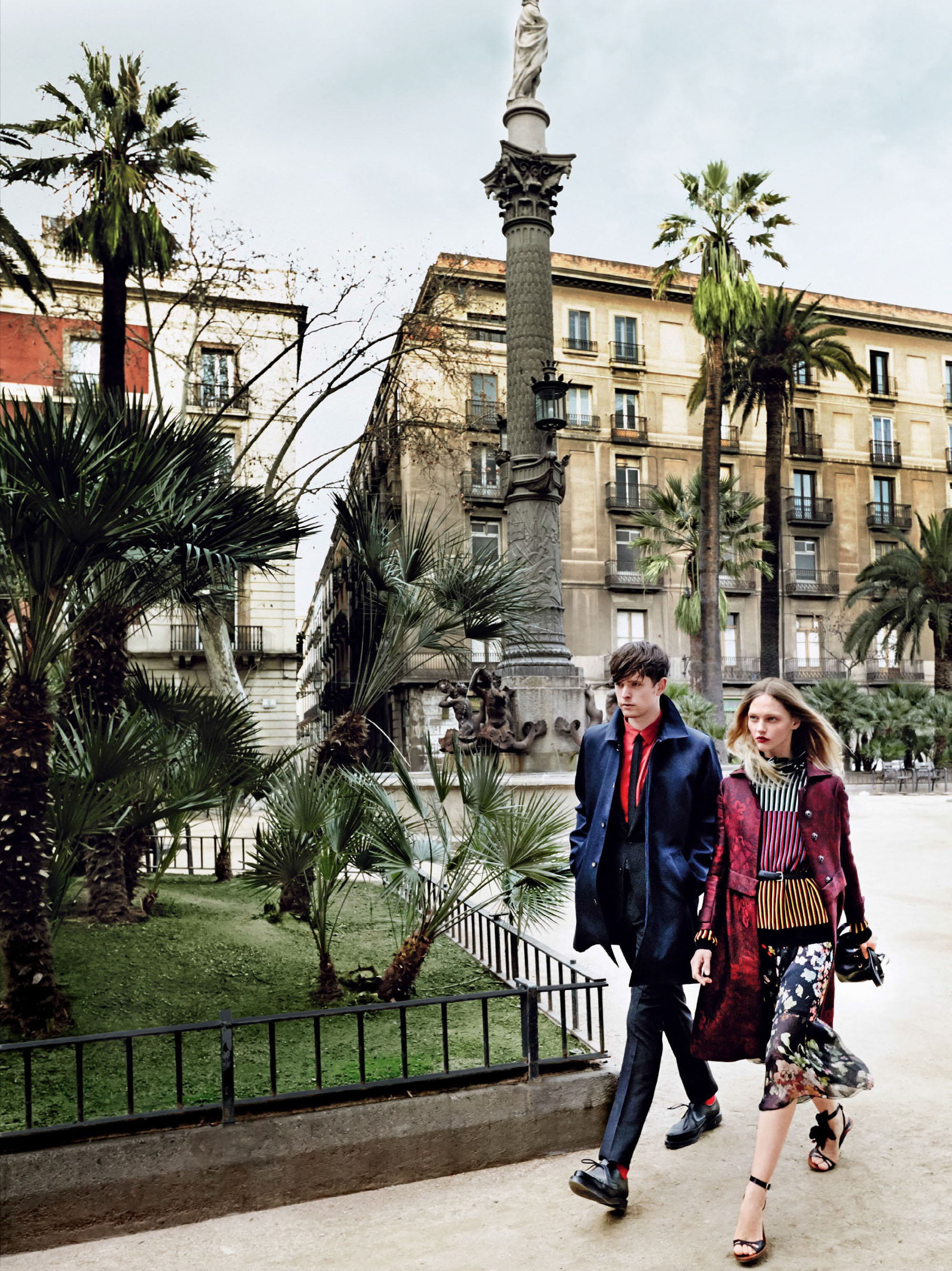 sasha-pivovarova-james-blake-by-mario-testino-for-vogue-us-may-2014-2