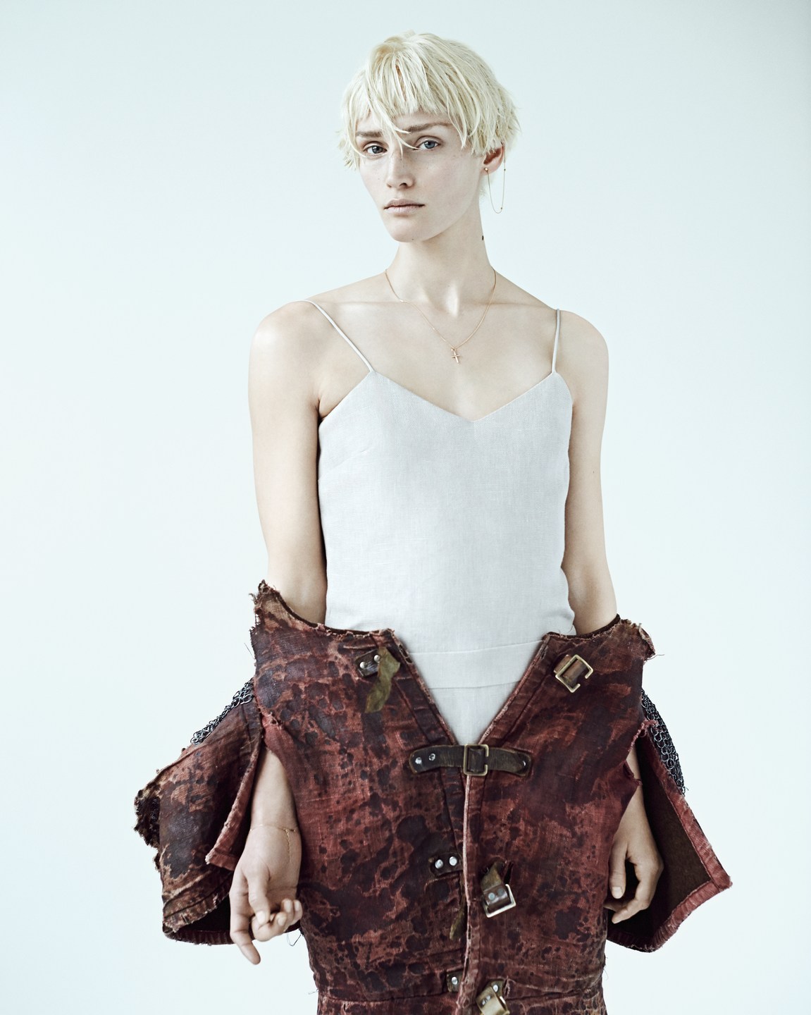 vivien-solari-by-scott-trindle-for-twin-magazine-10-spring-summer-2014-8