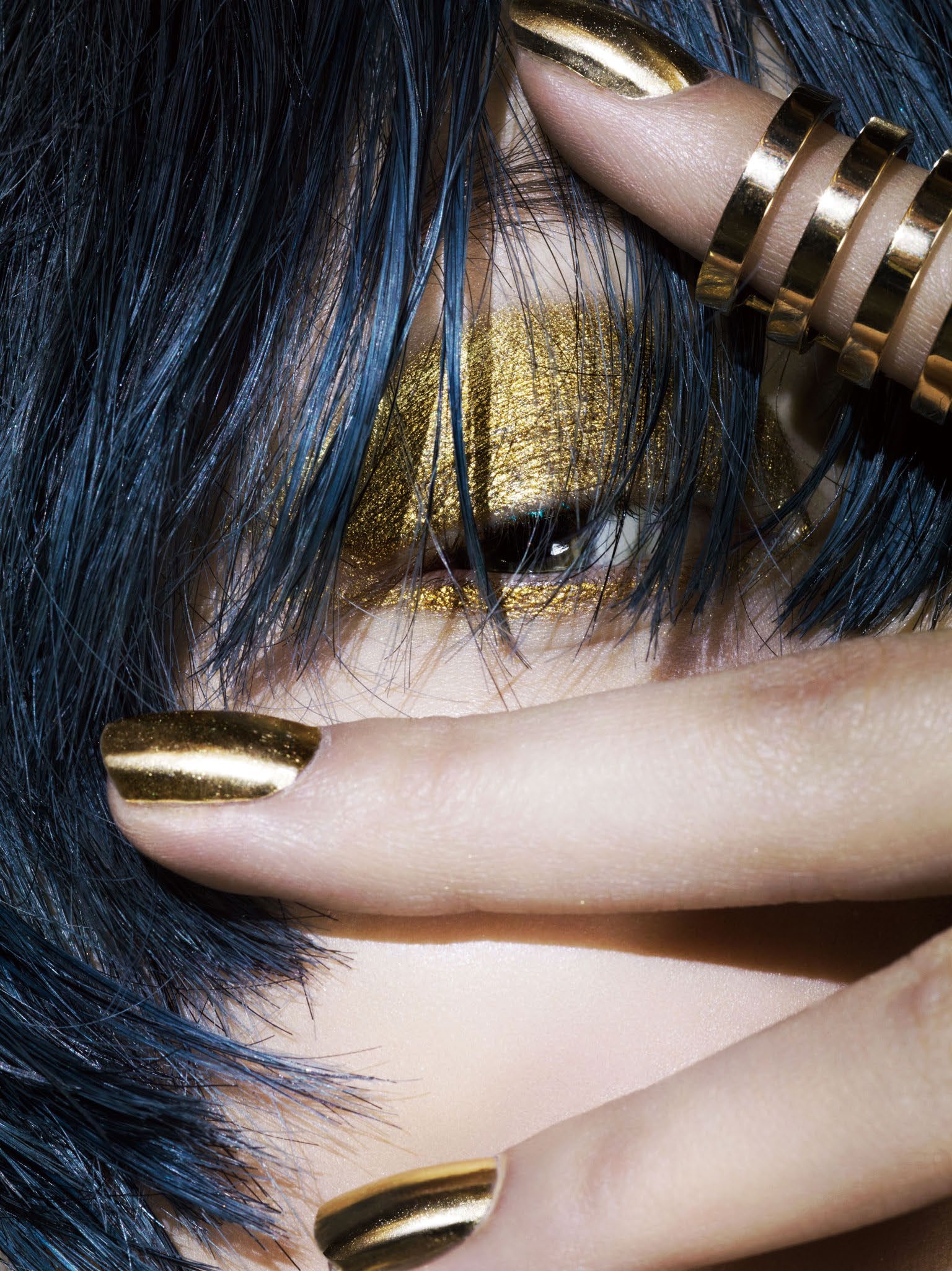 yumi-lambert-by-kenneth-willardt-for-vogue-china-june-2014-1