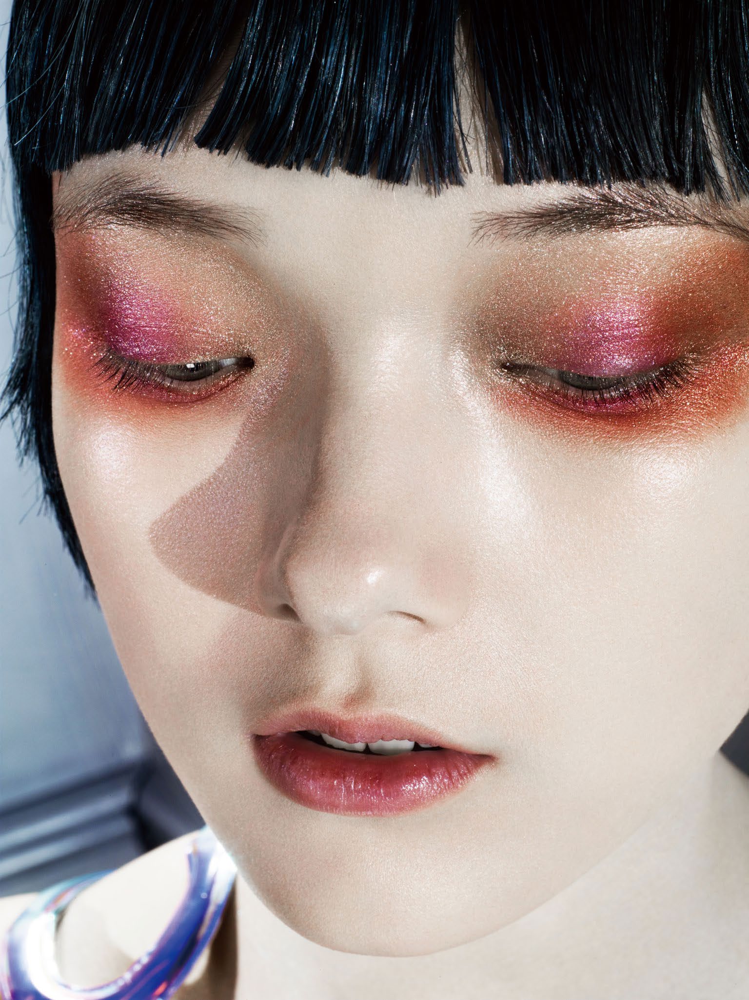 yumi-lambert-by-kenneth-willardt-for-vogue-china-june-2014-5