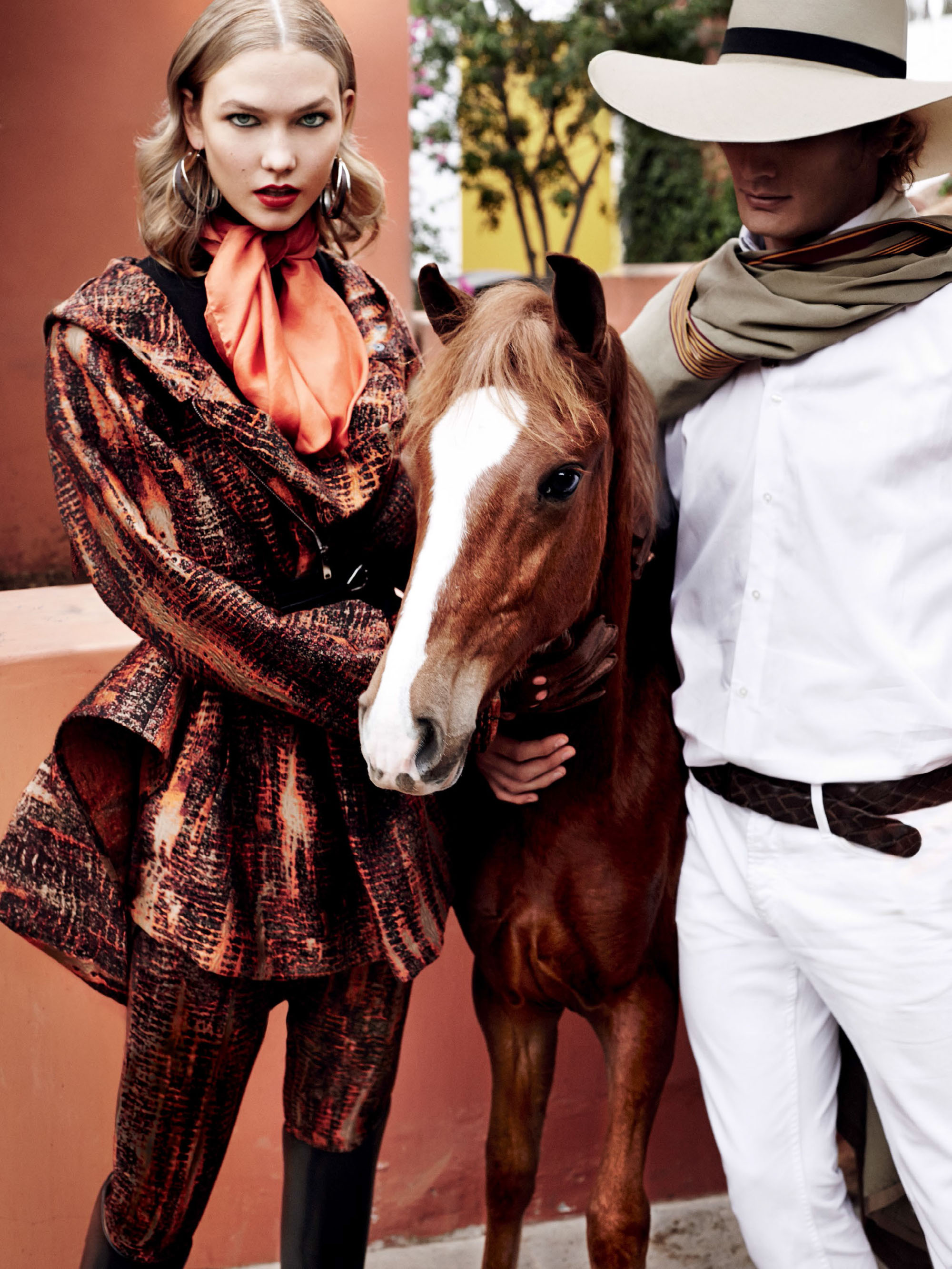 karlie-kloss-by-mario-testino-for-vogue-us-september-2014-1