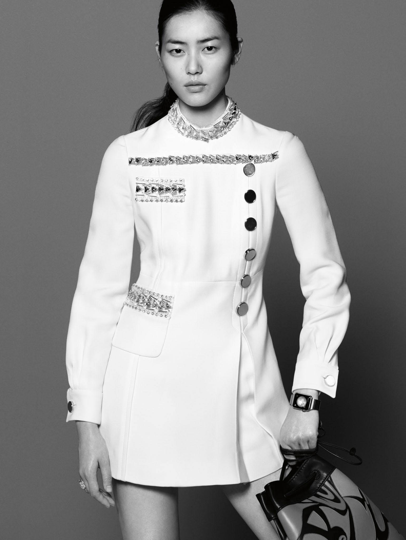 liu-wen-by-david-sims-for-vogue-china-november-2014-1