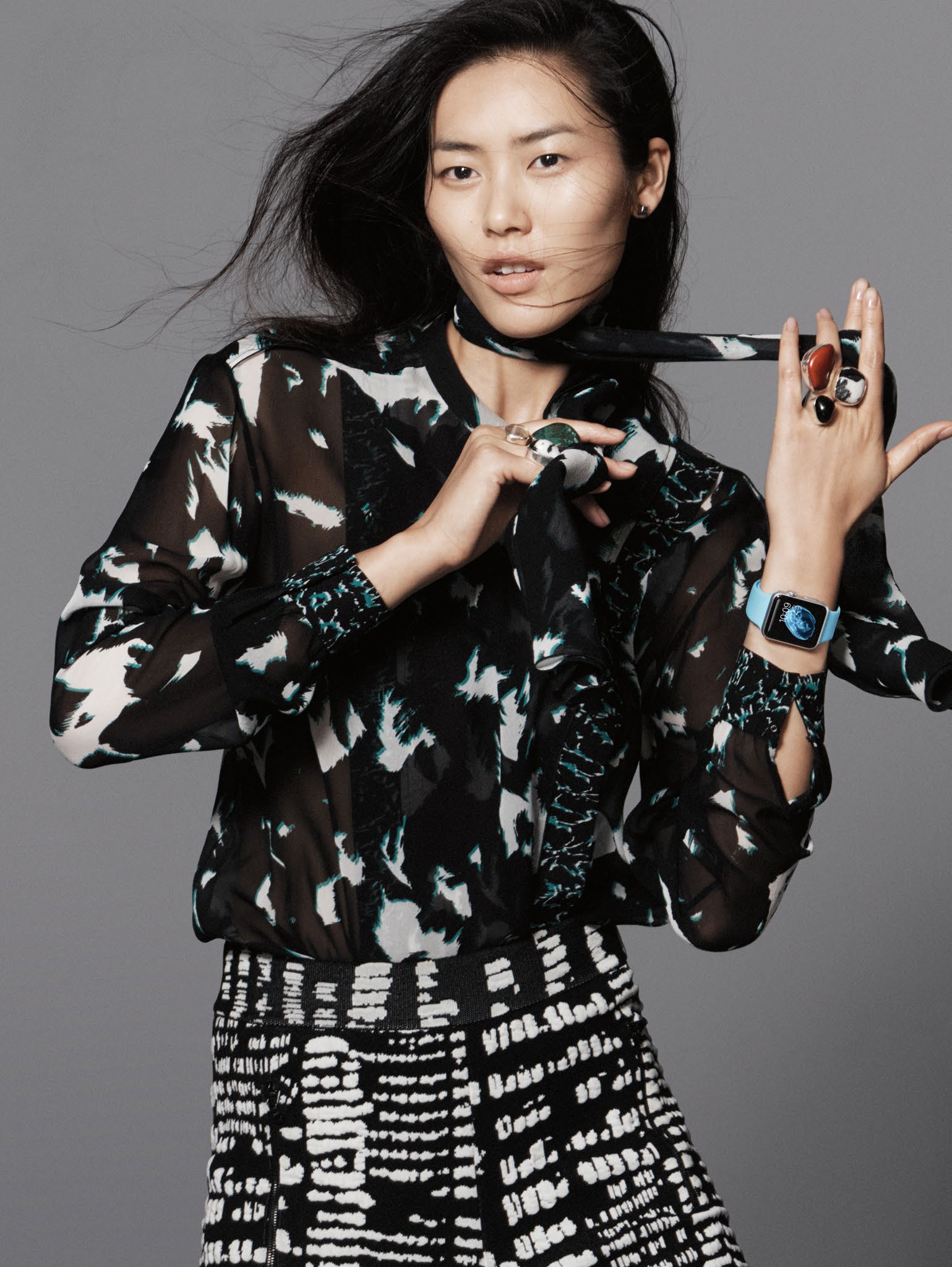 liu-wen-by-david-sims-for-vogue-china-november-2014-4