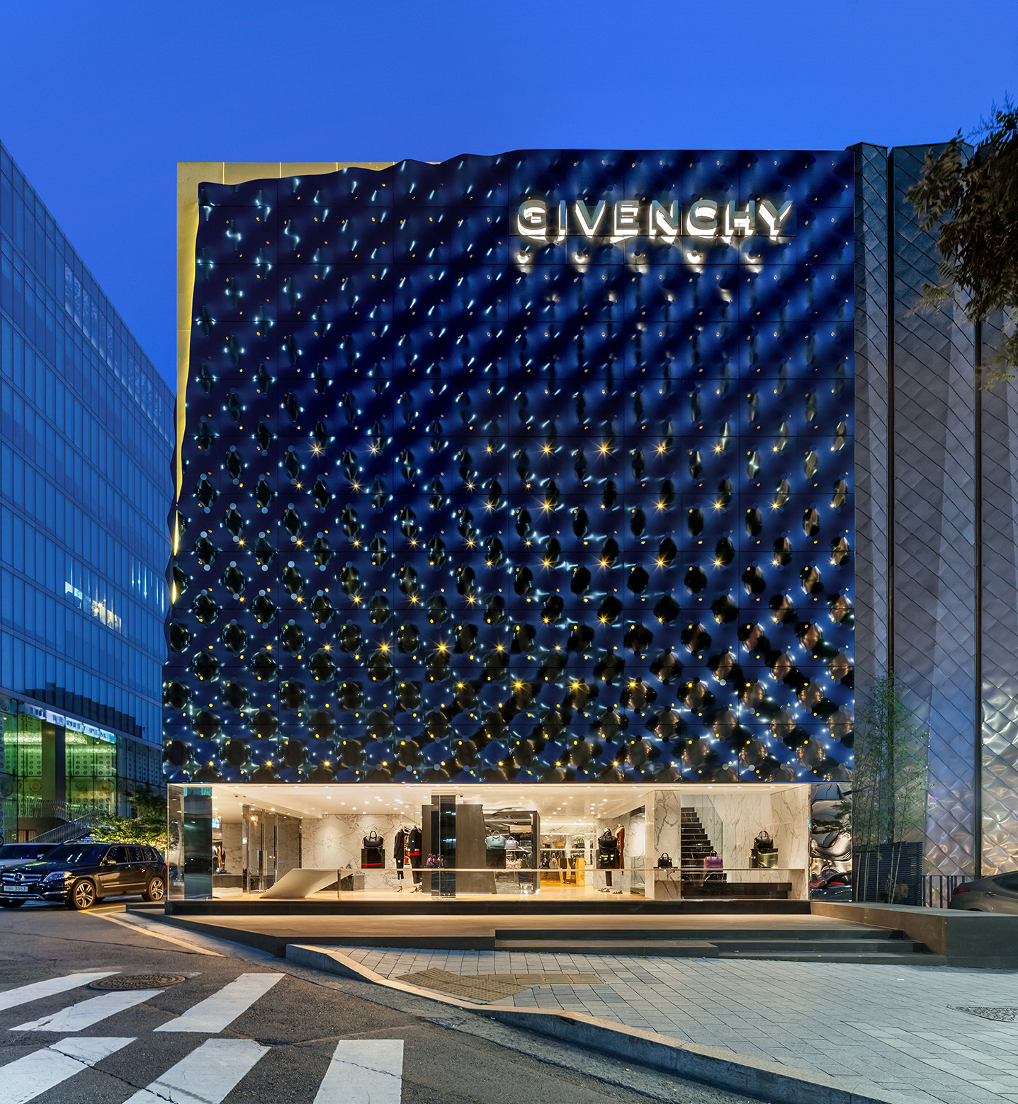 givenchy-flagship-store-in-seoul-piuarch-11