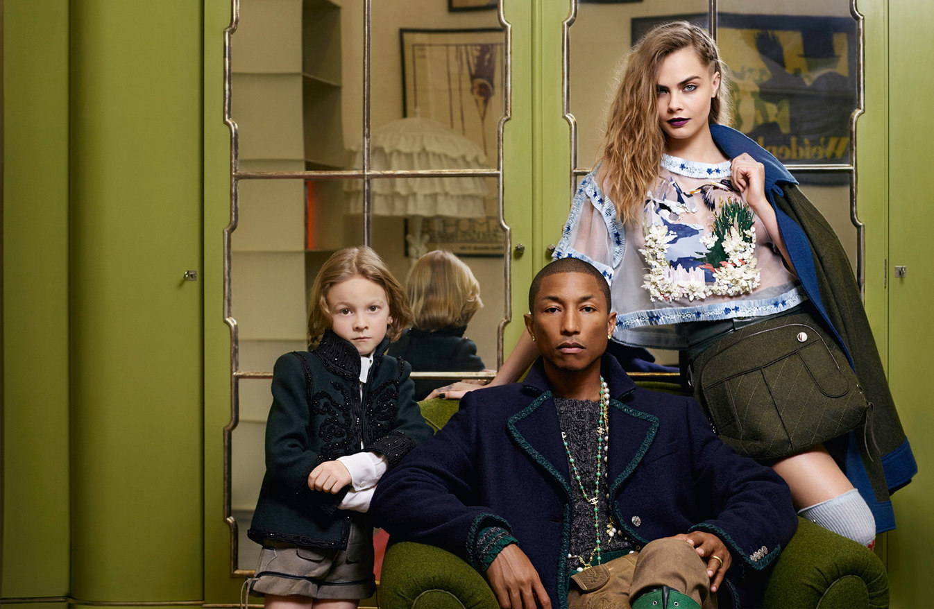 pharrell-williams-cara-delevingne-hudson-kroenig-by-karl-lagerfeld-for-chanel-mc3a9tiers-dart-2014-2015-4