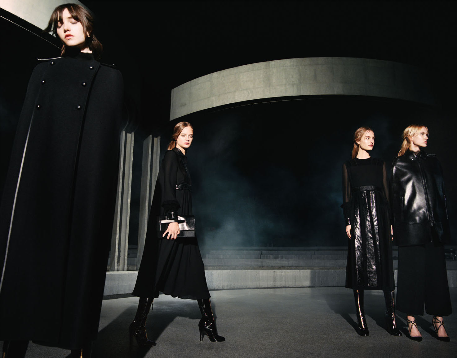 Valentino-fall-winter-2015-2016-12