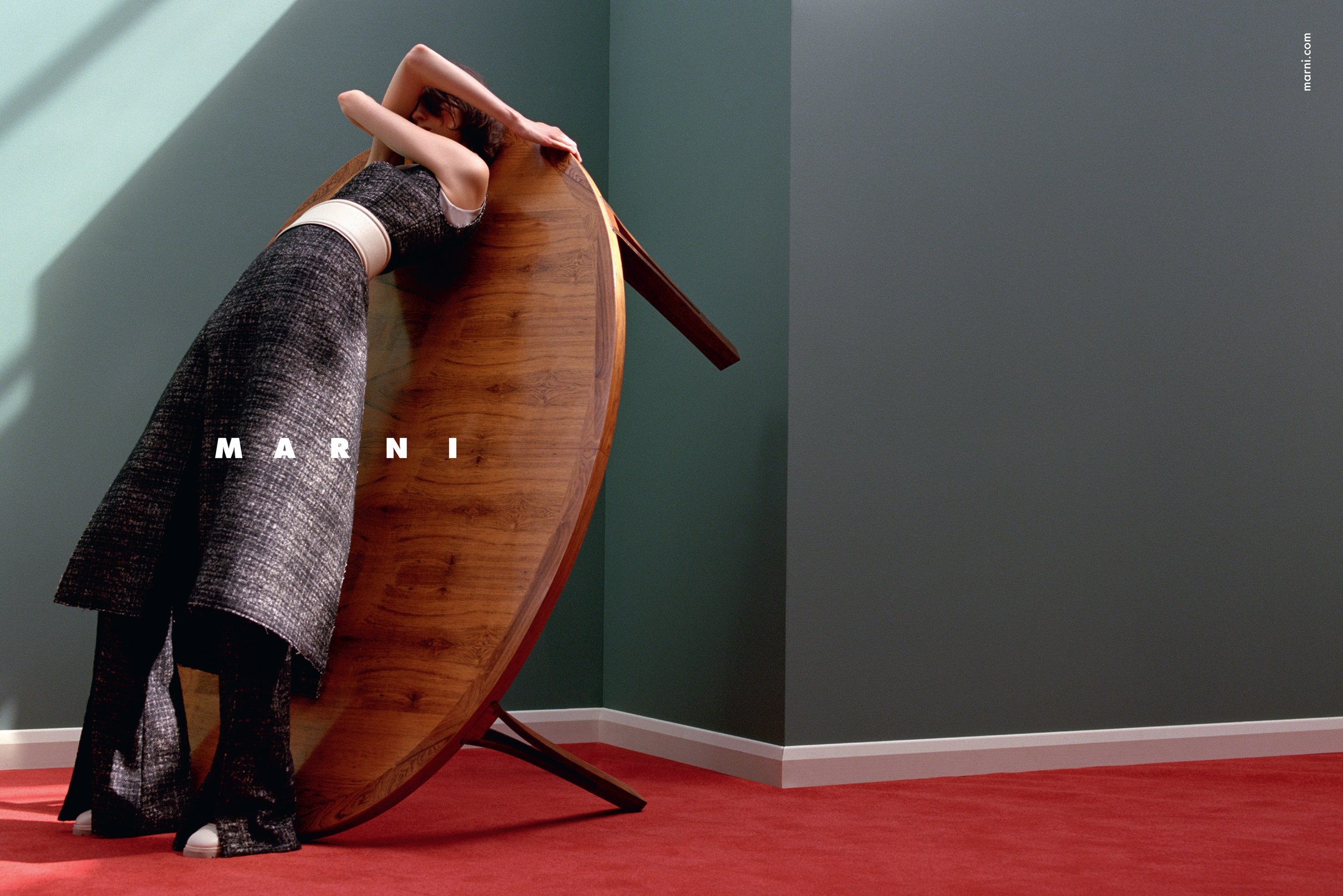 marte-mei-van-haaster-by-jackie-nickerson-for-marni-fall-winter-2015-2016-7