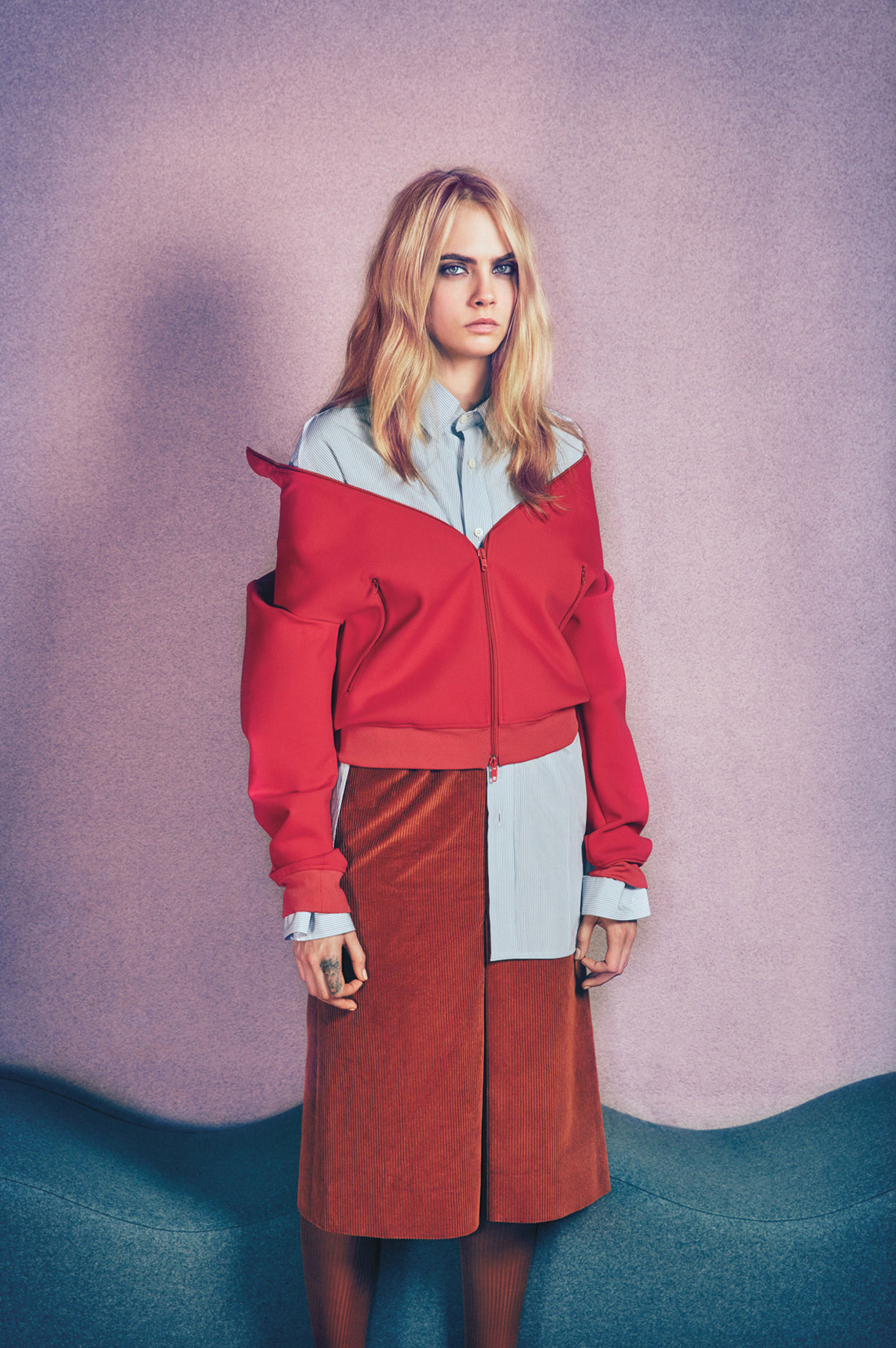 W-Magazine-June-2016-Cara-Delevingne-by-Mario-Sorrenti-03