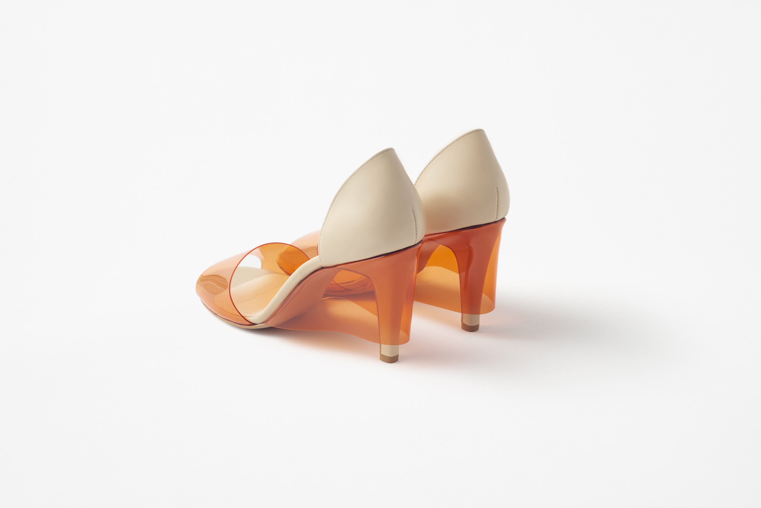 skirt_shoes13_akihiro_yoshida
