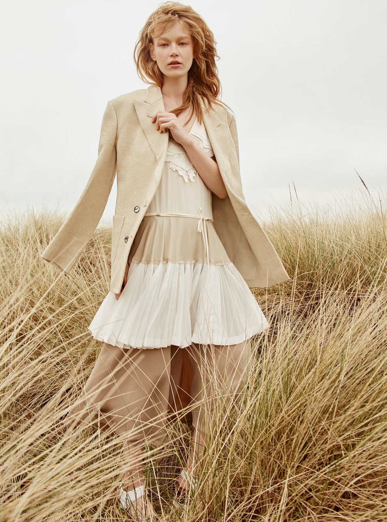 Harpers_Bazaar_UK-July_2016-Hollie_May_Saker-by-Agata_Pospiezynska-14