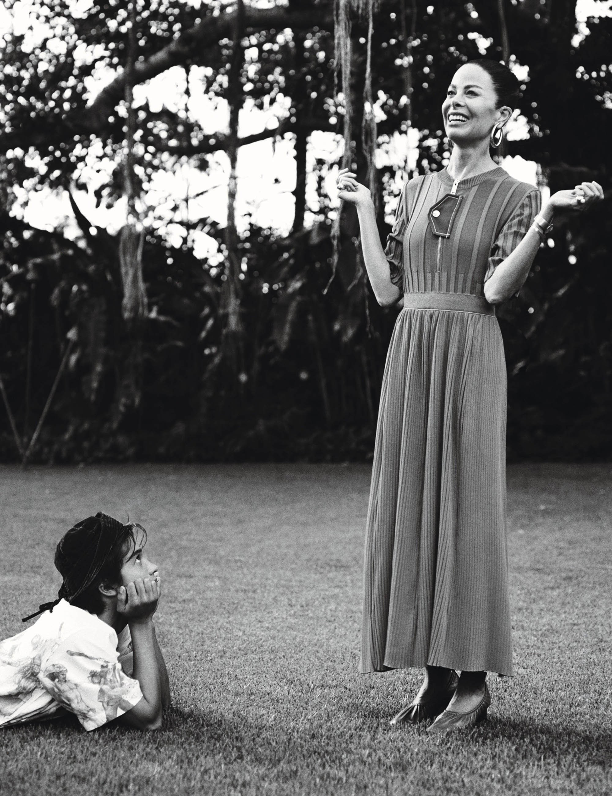 W_Magazine-June_July_2016-Natalie_Westling-by-Alasdair_McLellan-06