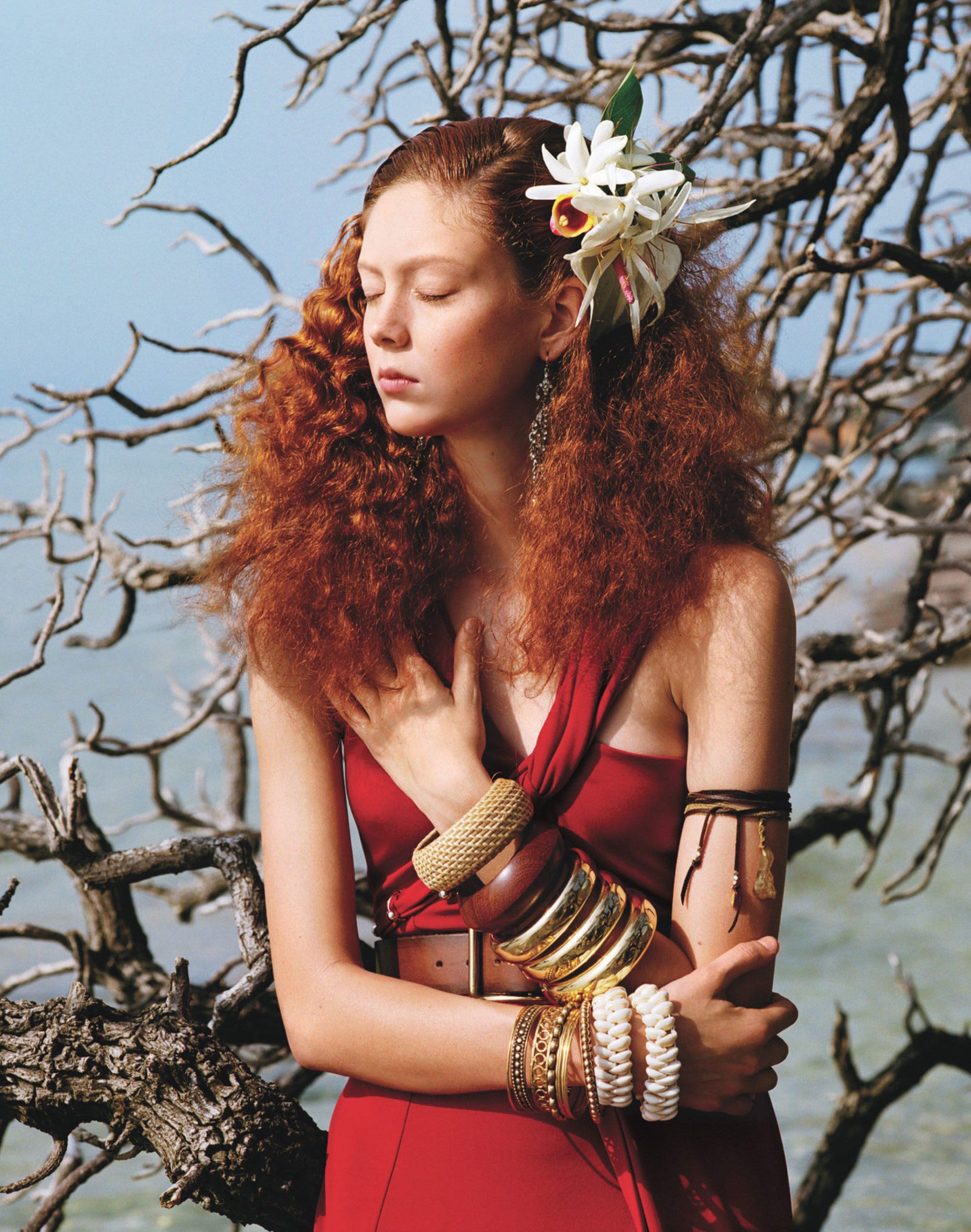 W_Magazine-June_July_2016-Natalie_Westling-by-Alasdair_McLellan-17