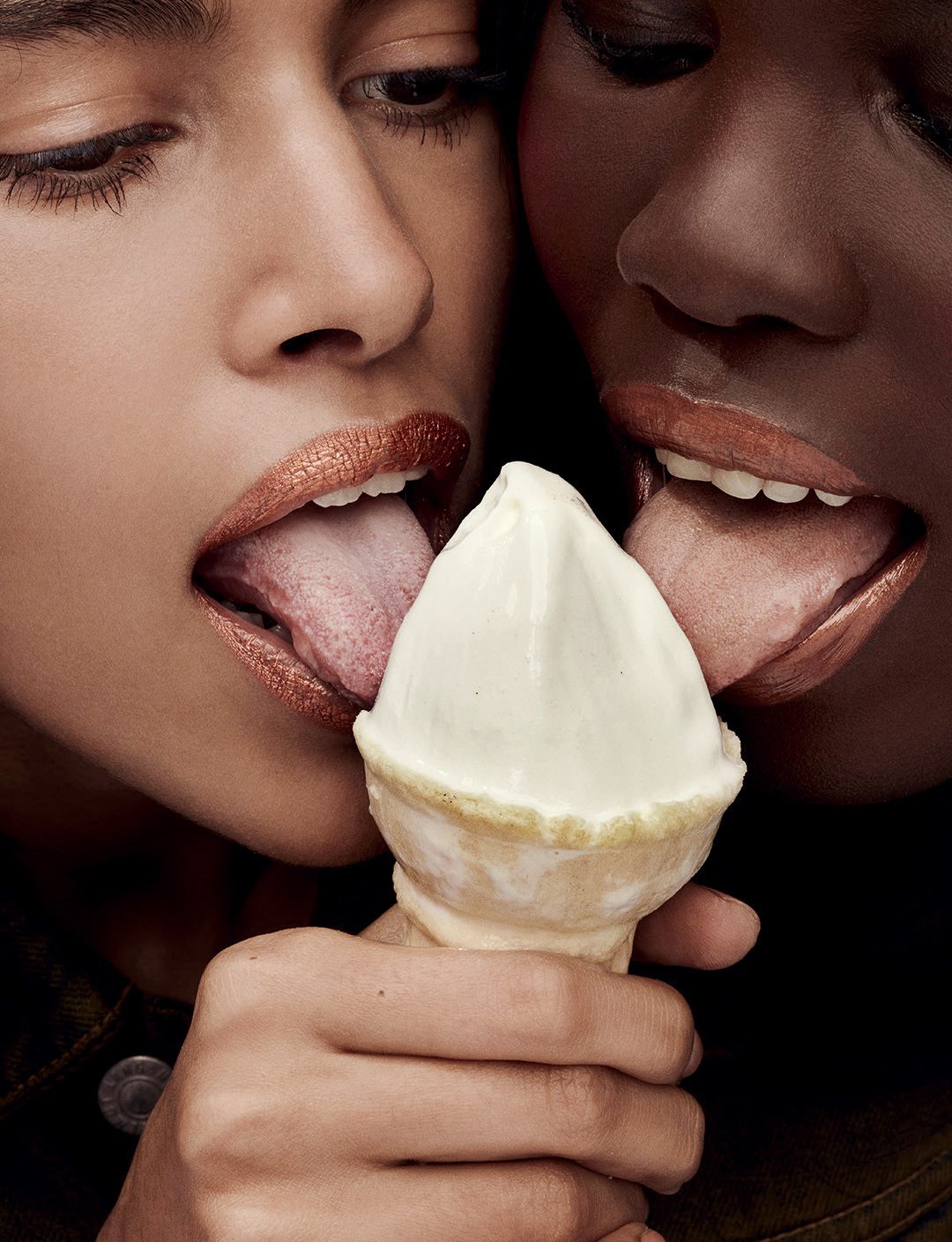 09-LOVE-Magazine-16-Fall-Winter-2016-Pooja-Mor-Grace-Bol-by-Phil-Poynter