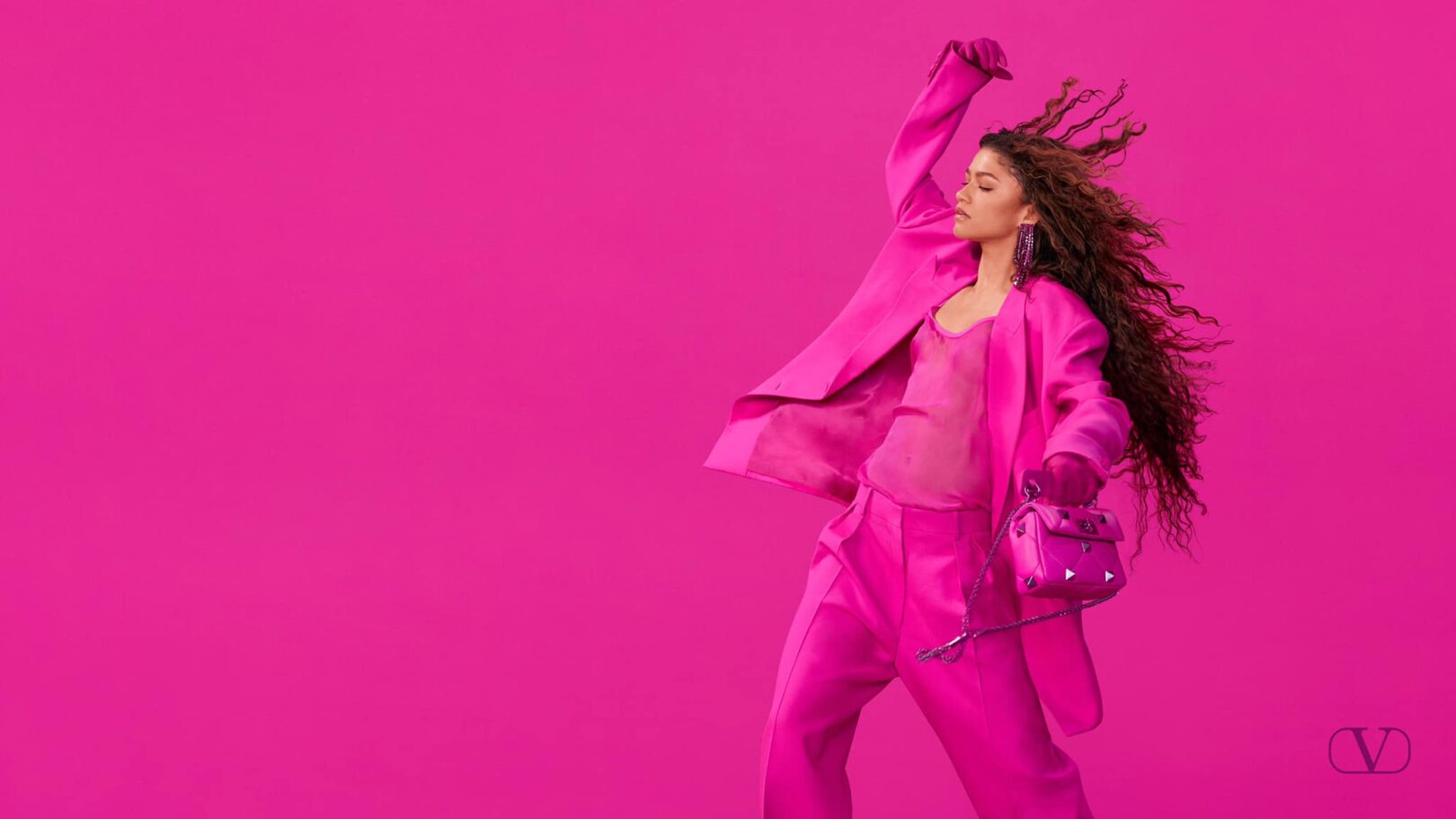 Valentino-pink-pp-Fall-2022-Ad-Campaign-001